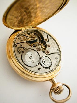 el Reloj de oro